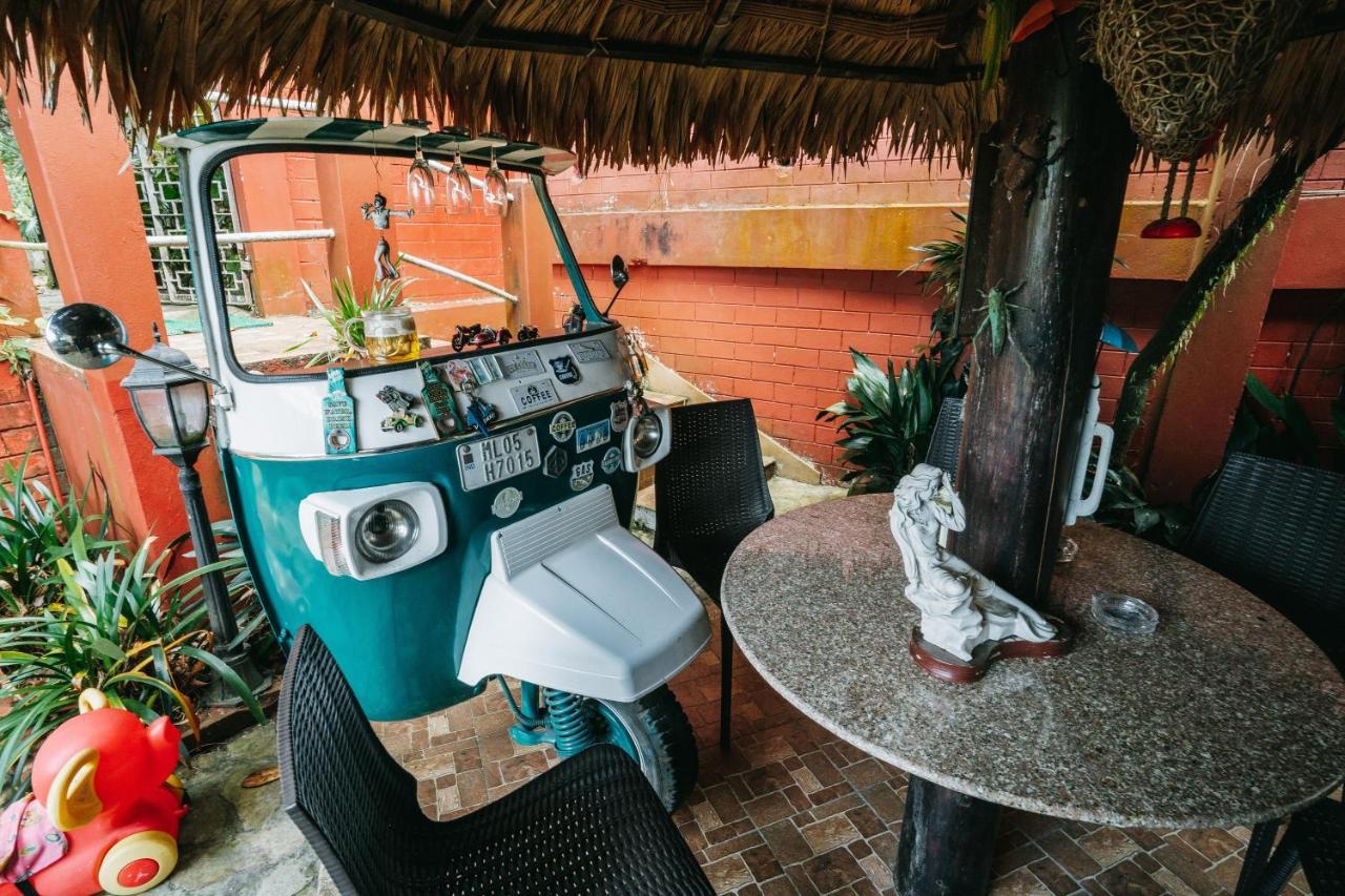 Rock Cliff Home Stay Shillong Dış mekan fotoğraf