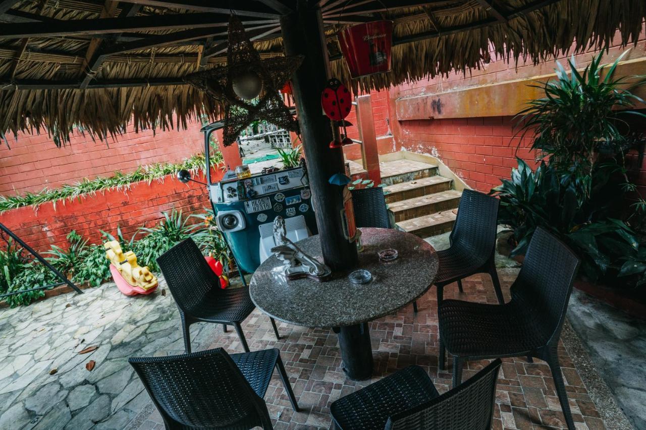 Rock Cliff Home Stay Shillong Dış mekan fotoğraf